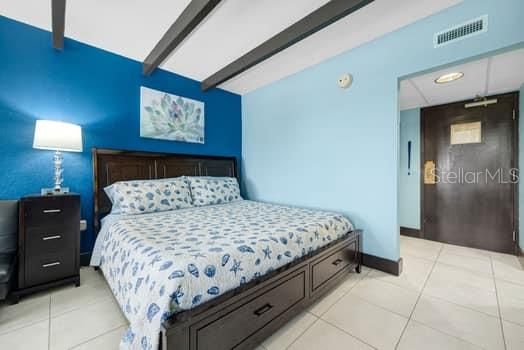 待售: $140,000 (1 贝兹, 1 浴室, 308 平方英尺)