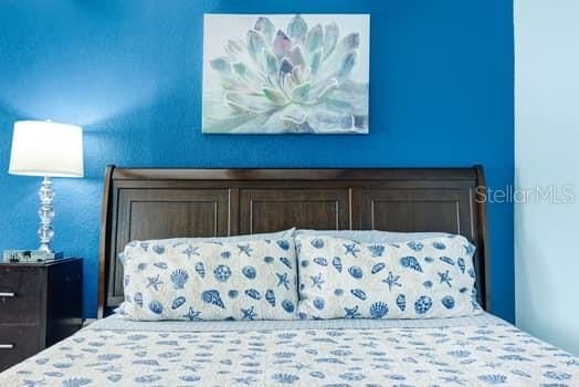 待售: $140,000 (1 贝兹, 1 浴室, 308 平方英尺)