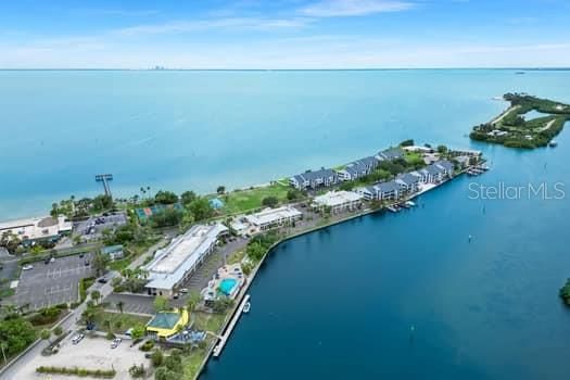 待售: $140,000 (1 贝兹, 1 浴室, 308 平方英尺)