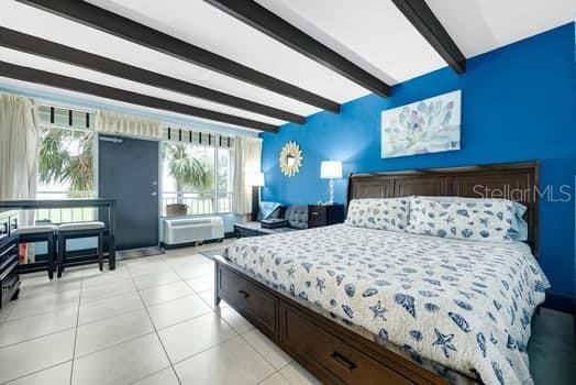 待售: $140,000 (1 贝兹, 1 浴室, 308 平方英尺)