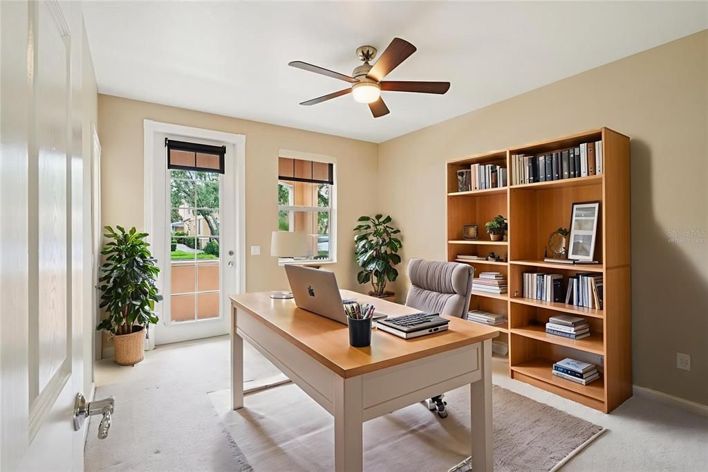 合同活跃: $399,000 (3 贝兹, 3 浴室, 1810 平方英尺)