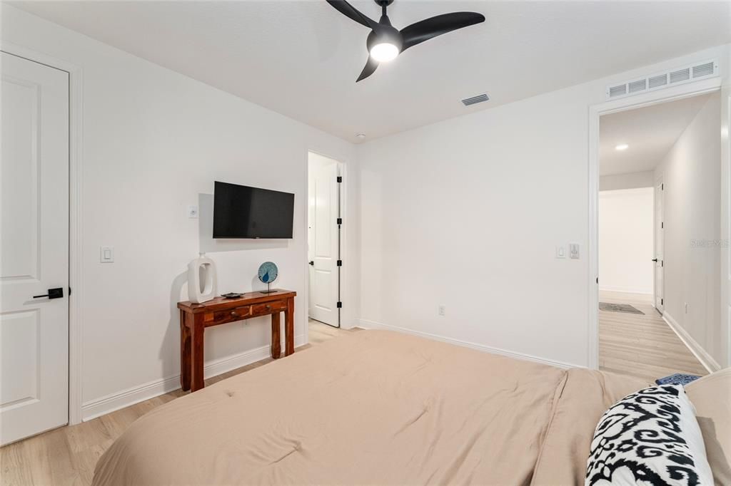 待售: $424,900 (4 贝兹, 3 浴室, 2667 平方英尺)