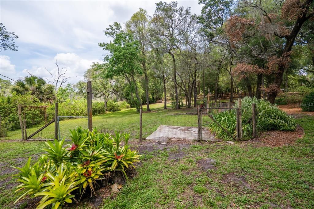 合同活跃: $869,500 (4 贝兹, 3 浴室, 3597 平方英尺)