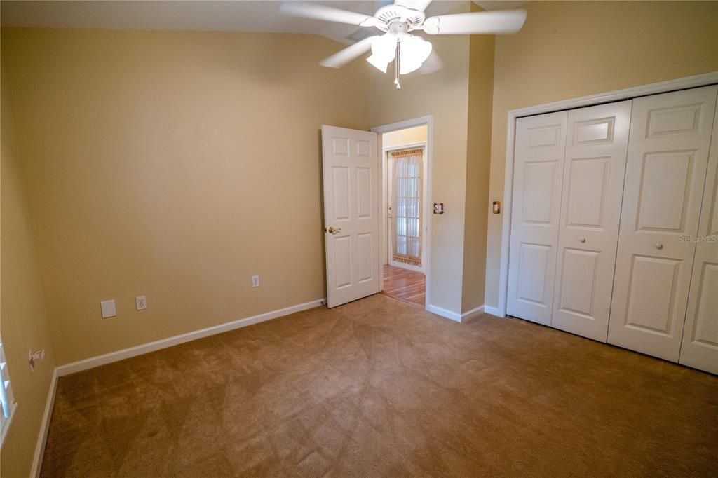 合同活跃: $869,500 (4 贝兹, 3 浴室, 3597 平方英尺)