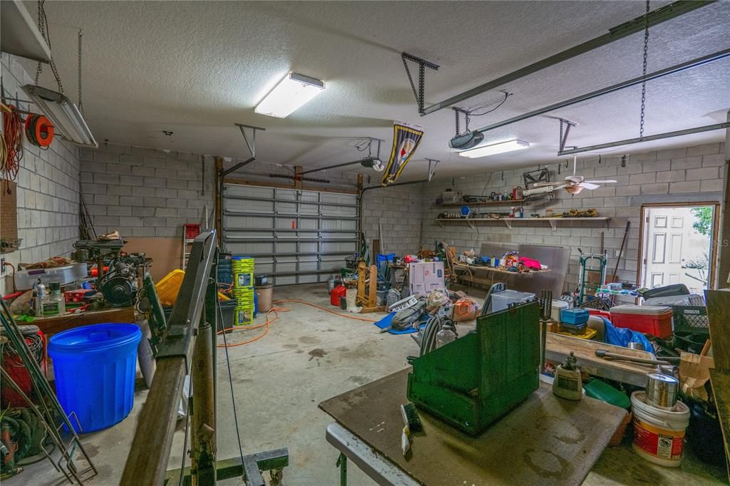 合同活跃: $869,500 (4 贝兹, 3 浴室, 3597 平方英尺)