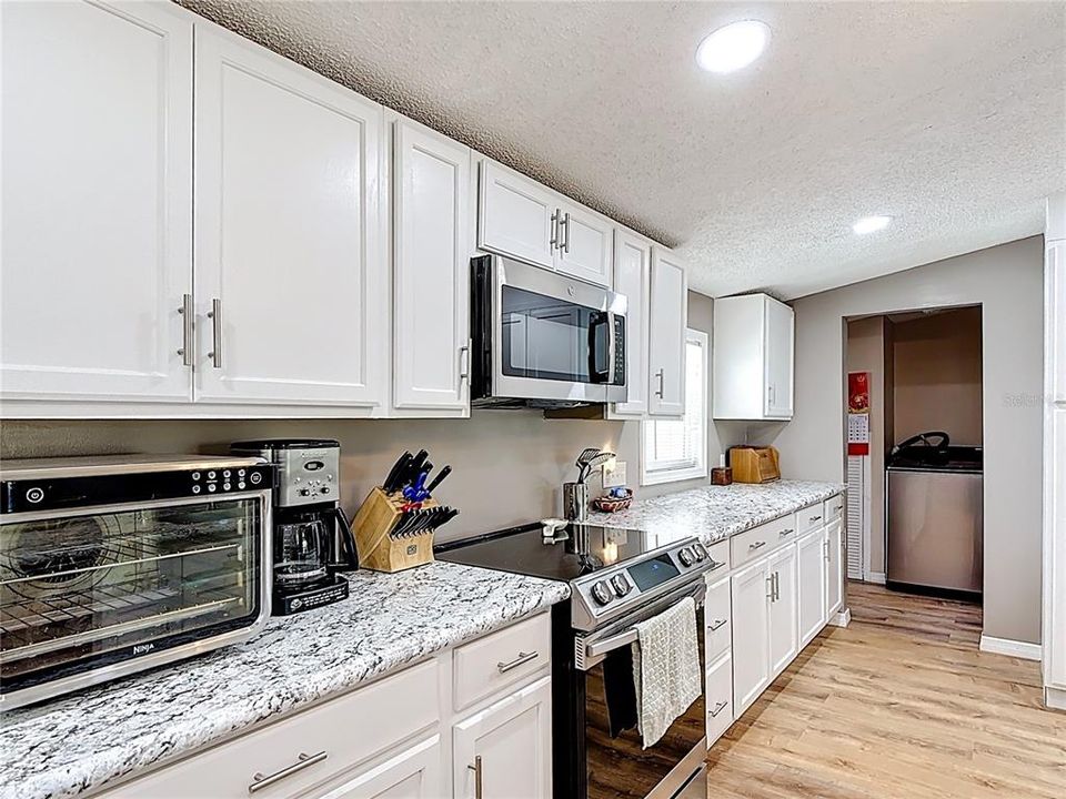 For Sale: $440,000 (4 beds, 3 baths, 2292 Square Feet)