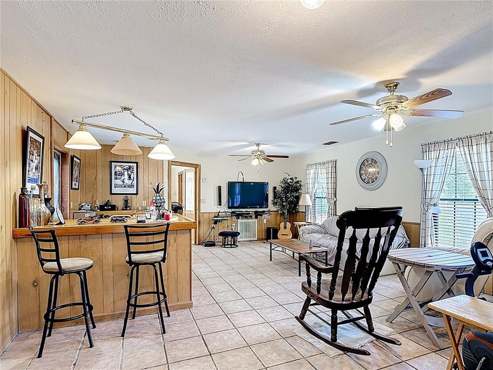 For Sale: $440,000 (4 beds, 3 baths, 2292 Square Feet)