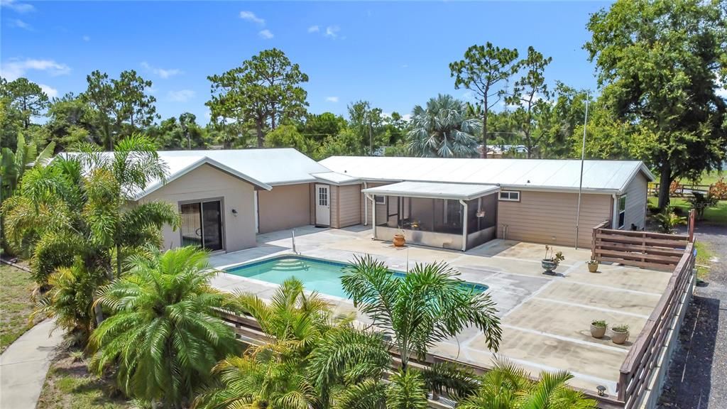 For Sale: $440,000 (4 beds, 3 baths, 2292 Square Feet)