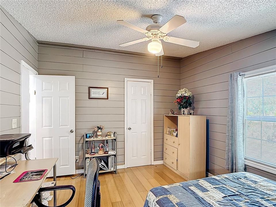 For Sale: $440,000 (4 beds, 3 baths, 2292 Square Feet)