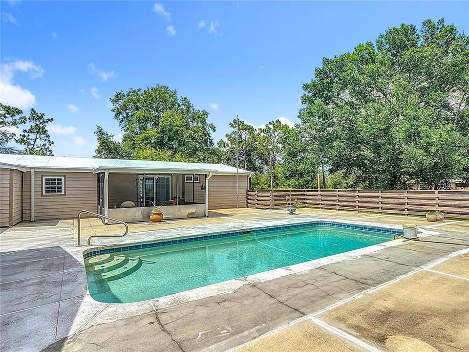 For Sale: $440,000 (4 beds, 3 baths, 2292 Square Feet)