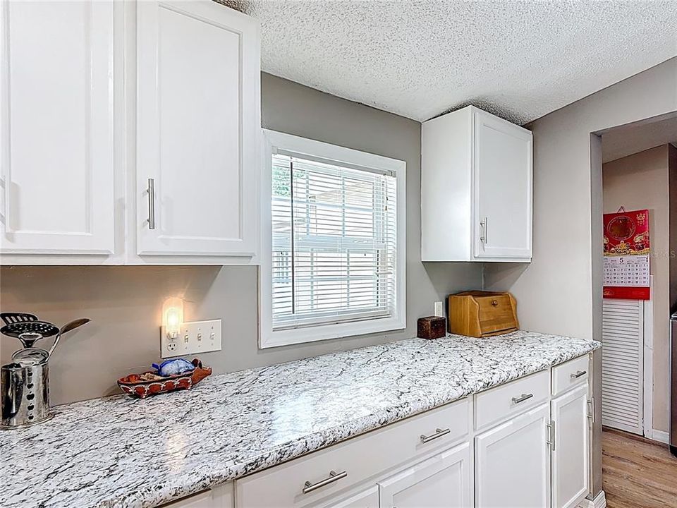 For Sale: $440,000 (4 beds, 3 baths, 2292 Square Feet)