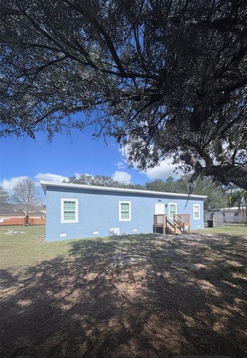 Active With Contract: $164,999 (3 beds, 2 baths, 784 Square Feet)