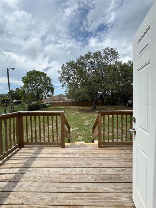 Active With Contract: $164,999 (3 beds, 2 baths, 784 Square Feet)