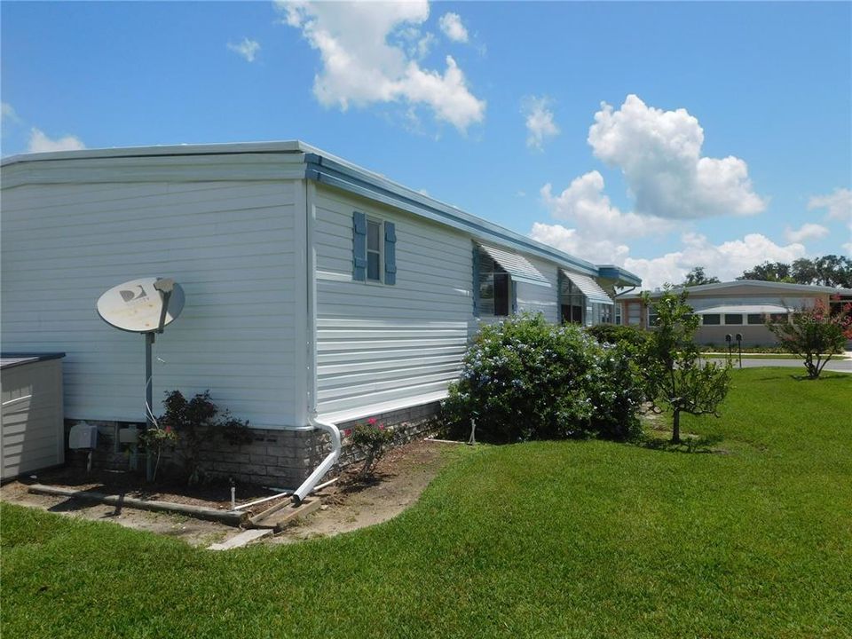 Active With Contract: $119,000 (2 beds, 2 baths, 1312 Square Feet)