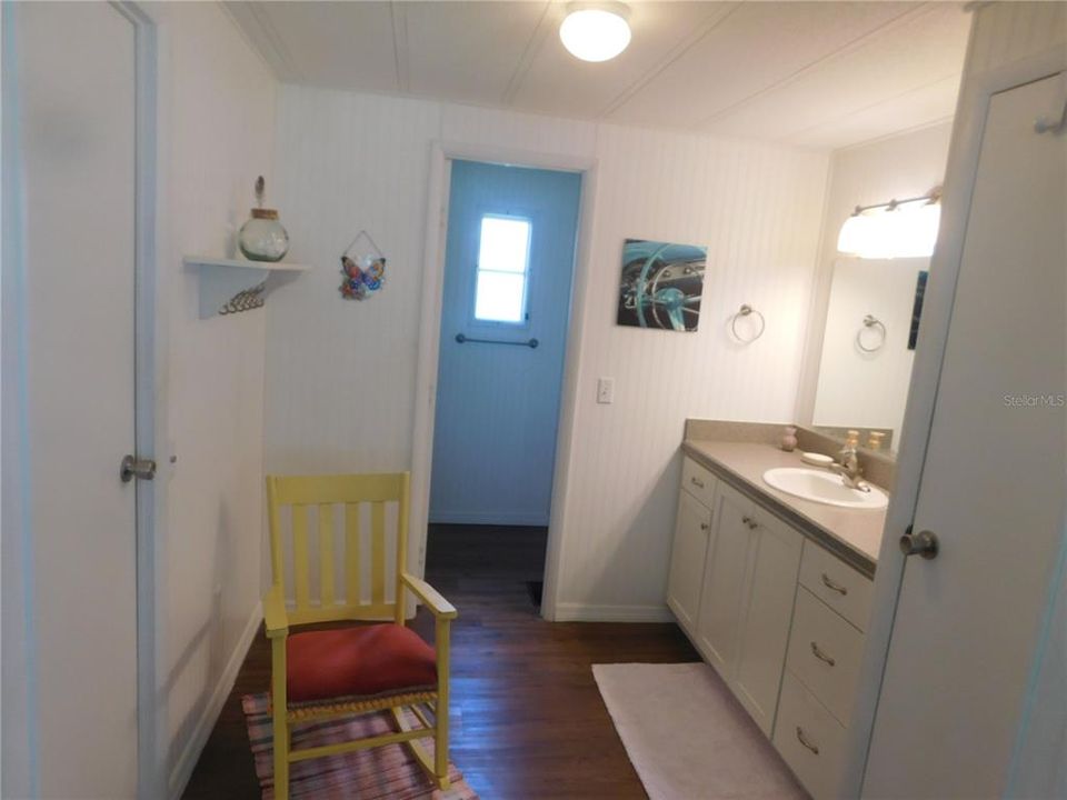 Active With Contract: $119,000 (2 beds, 2 baths, 1312 Square Feet)