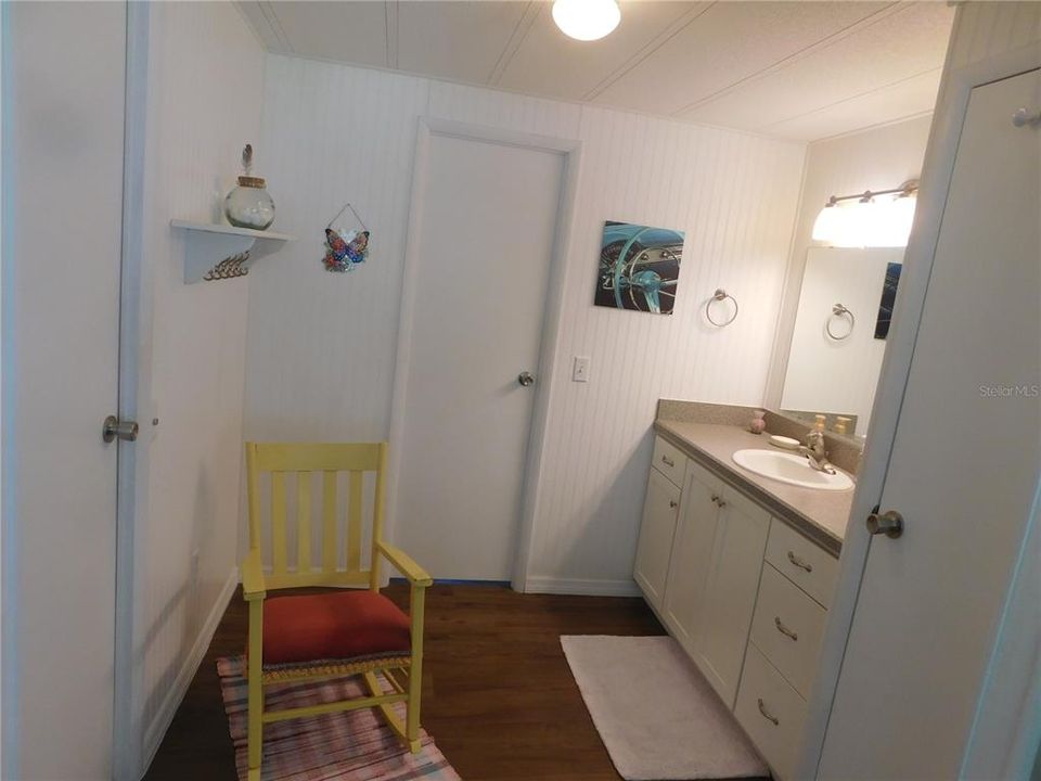 Active With Contract: $119,000 (2 beds, 2 baths, 1312 Square Feet)