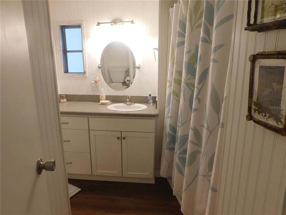 Active With Contract: $119,000 (2 beds, 2 baths, 1312 Square Feet)