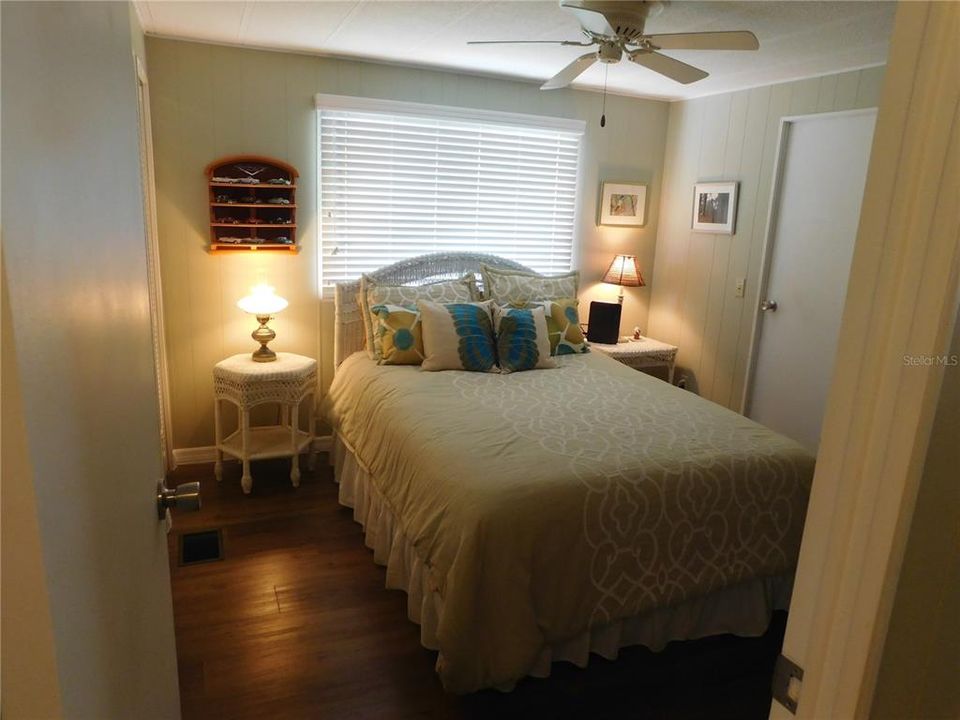 Active With Contract: $119,000 (2 beds, 2 baths, 1312 Square Feet)