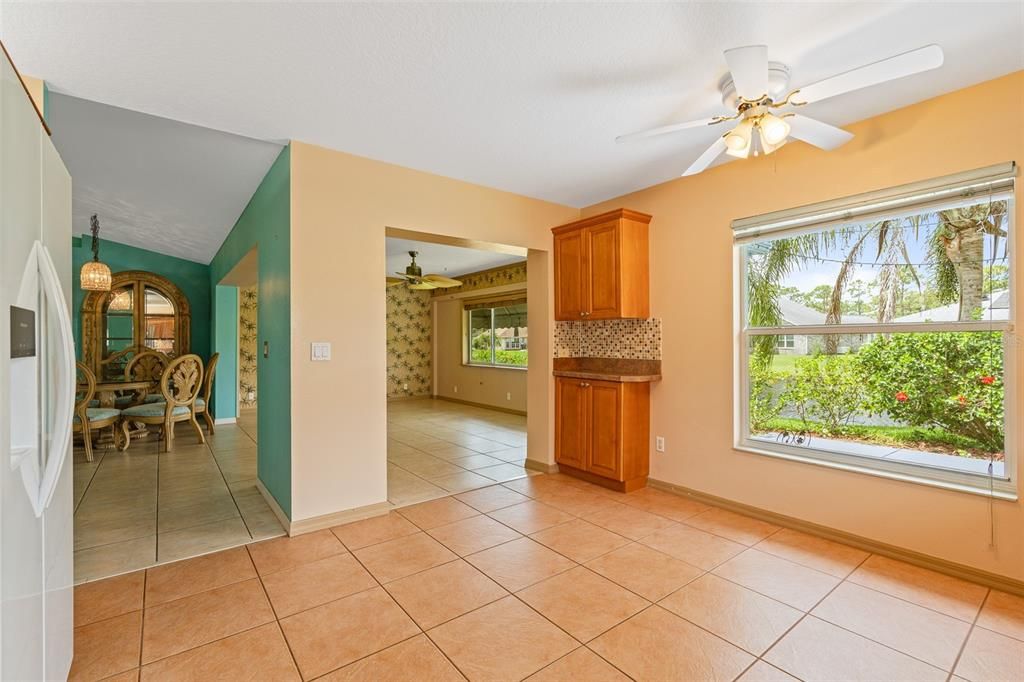 Active With Contract: $344,900 (3 beds, 2 baths, 1861 Square Feet)