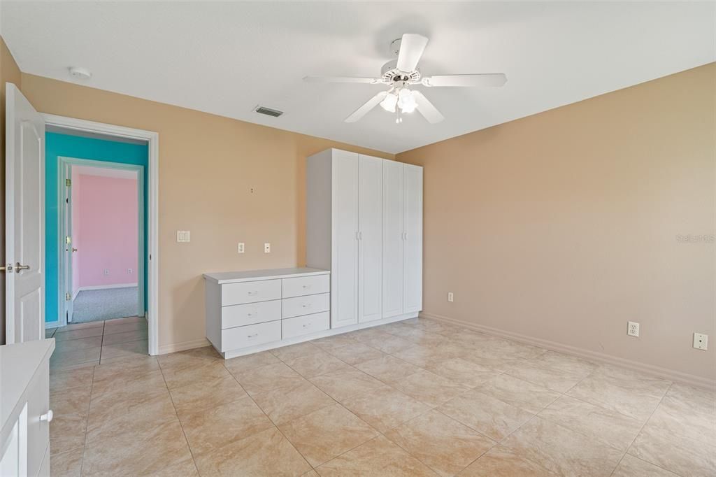 Active With Contract: $344,900 (3 beds, 2 baths, 1861 Square Feet)