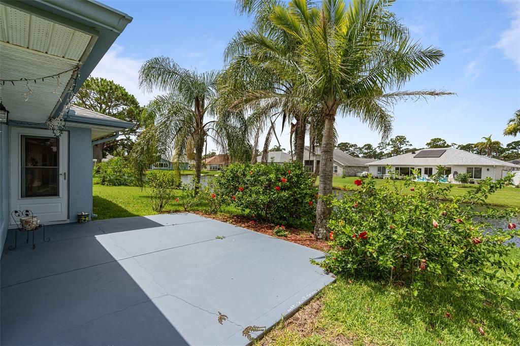 Active With Contract: $344,900 (3 beds, 2 baths, 1861 Square Feet)