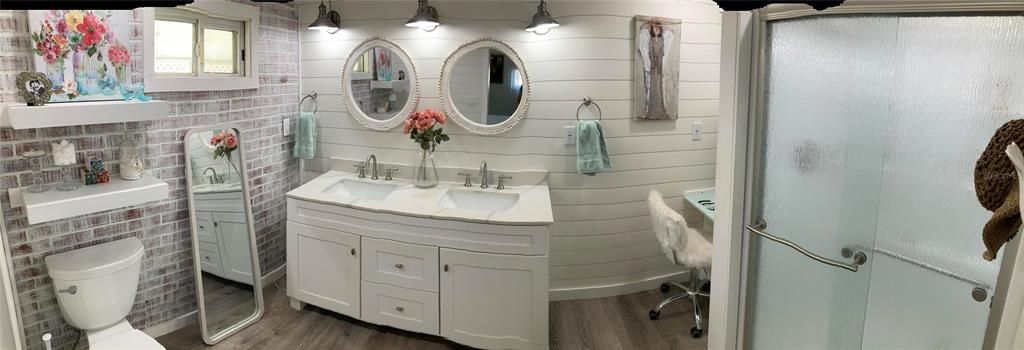 Под контрактом: $189,500 (2 спален, 2 ванн, 960 Квадратных фут)