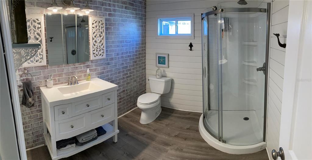 Под контрактом: $189,500 (2 спален, 2 ванн, 960 Квадратных фут)