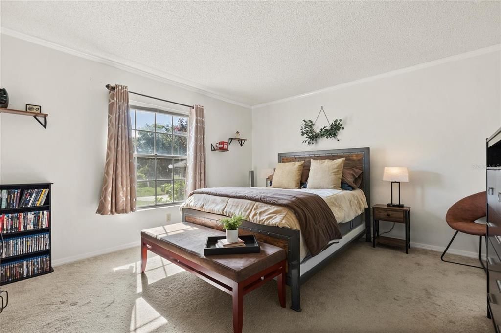 На продажу: $199,000 (2 спален, 2 ванн, 980 Квадратных фут)