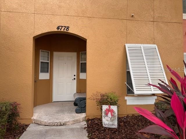 For Sale: $275,000 (3 beds, 2 baths, 1286 Square Feet)