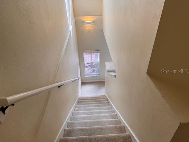 For Sale: $275,000 (3 beds, 2 baths, 1286 Square Feet)