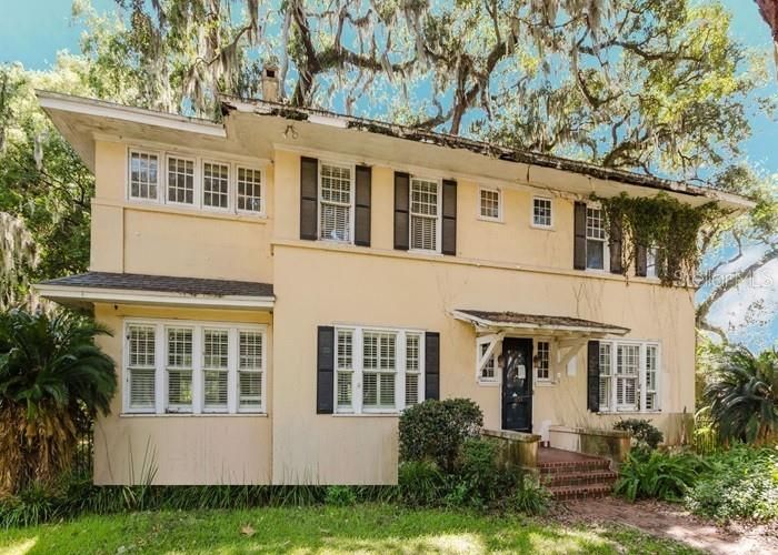 Recently Sold: $450,500 (3 beds, 2 baths, 2972 Square Feet)