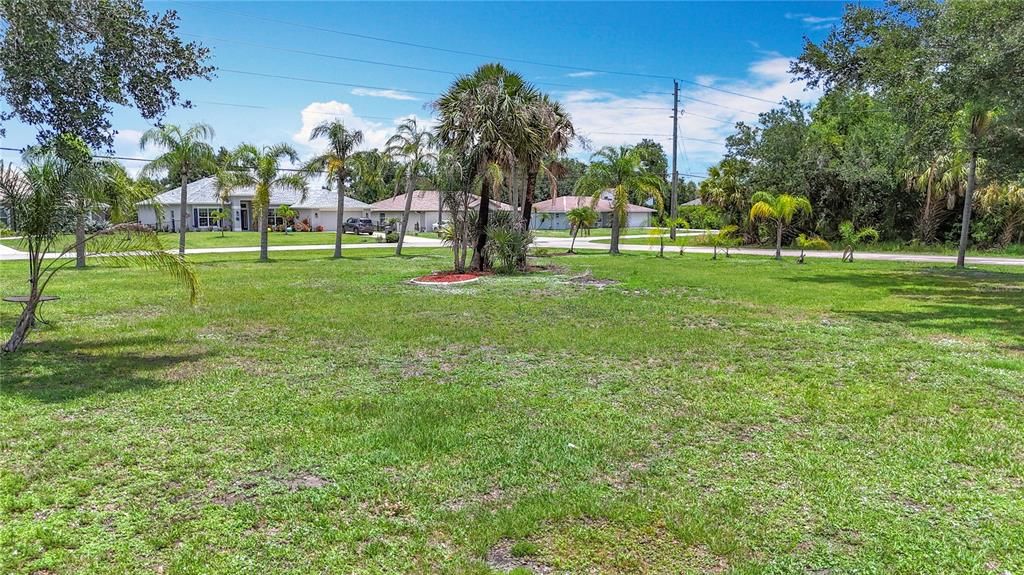 待售: $69,500 (0.47 acres)