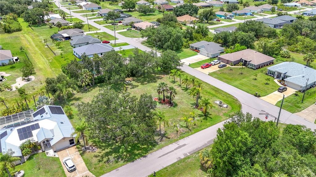 待售: $69,500 (0.47 acres)