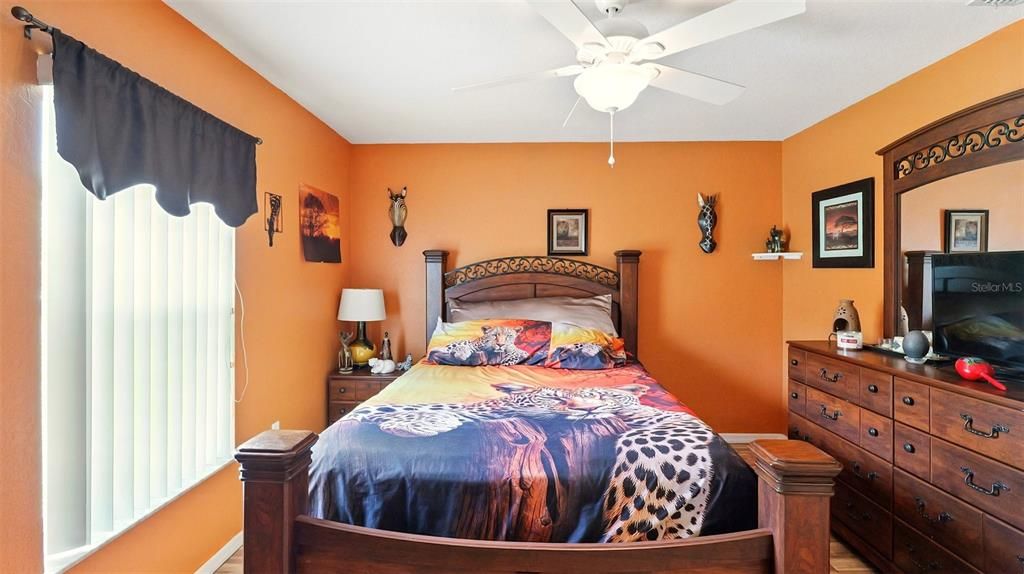 待售: $455,000 (3 贝兹, 2 浴室, 1955 平方英尺)