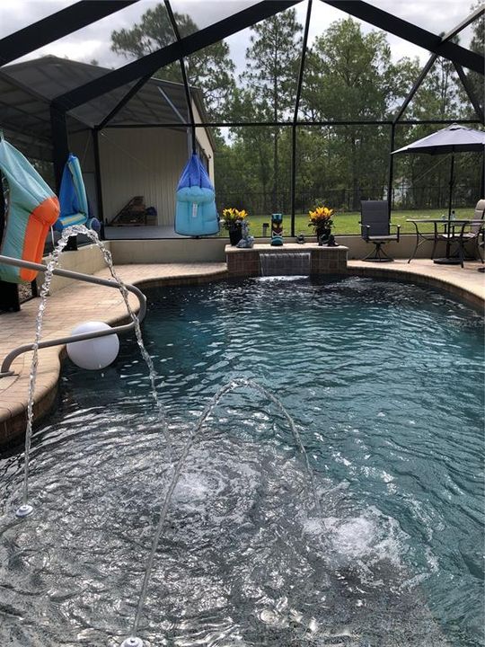 待售: $455,000 (3 贝兹, 2 浴室, 1955 平方英尺)