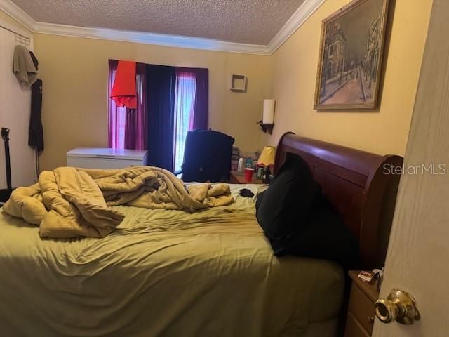 待售: $250,000 (4 贝兹, 2 浴室, 2356 平方英尺)