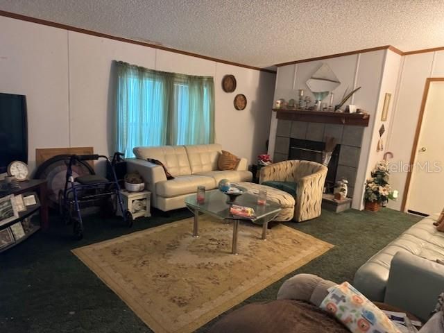 待售: $250,000 (4 贝兹, 2 浴室, 2356 平方英尺)