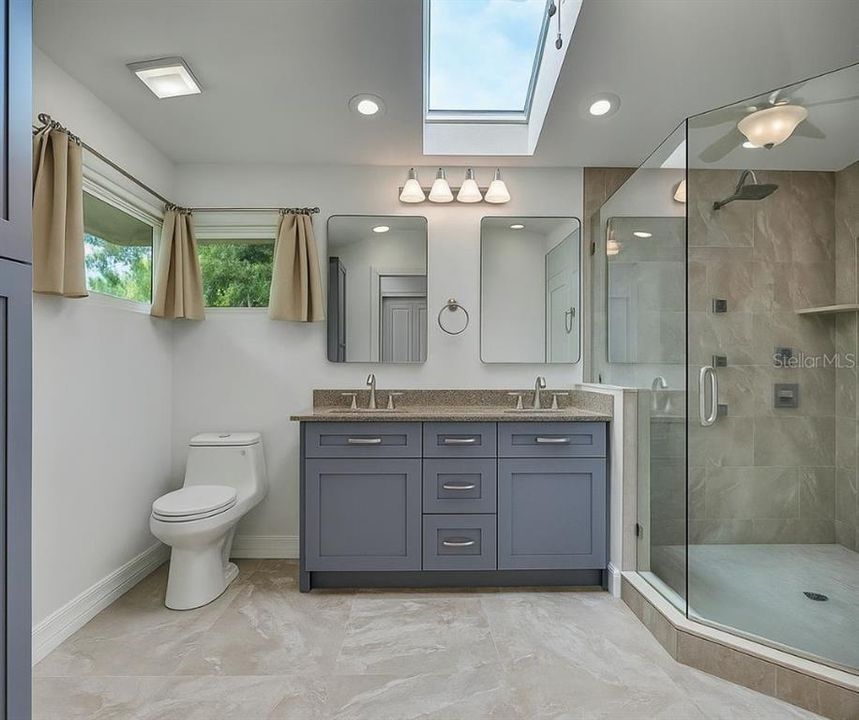 合同活跃: $660,000 (3 贝兹, 2 浴室, 1758 平方英尺)