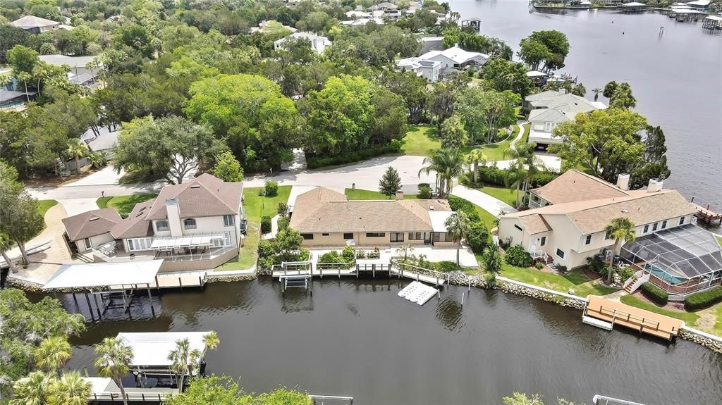 合同活跃: $660,000 (3 贝兹, 2 浴室, 1758 平方英尺)