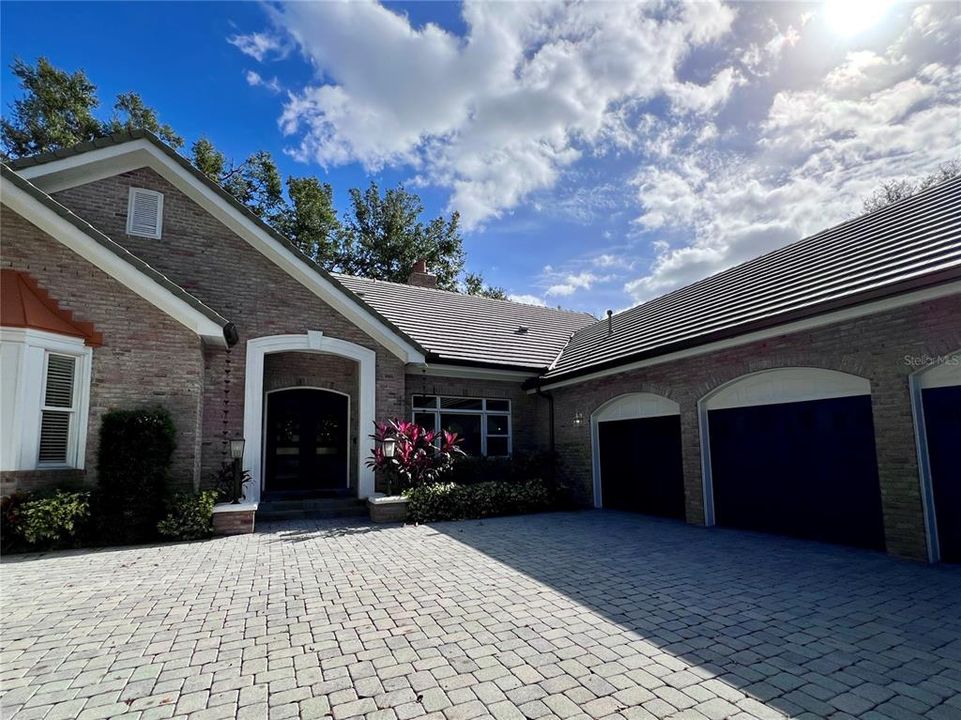 For Rent: $12,000 (5 beds, 4 baths, 4417 Square Feet)