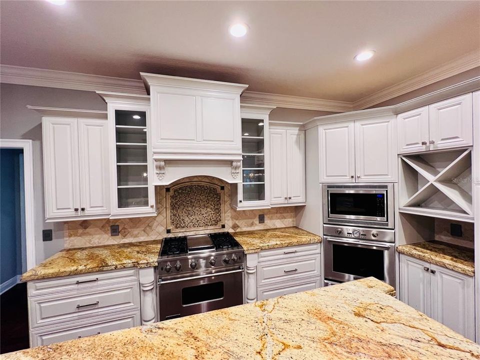 For Rent: $12,000 (5 beds, 4 baths, 4417 Square Feet)