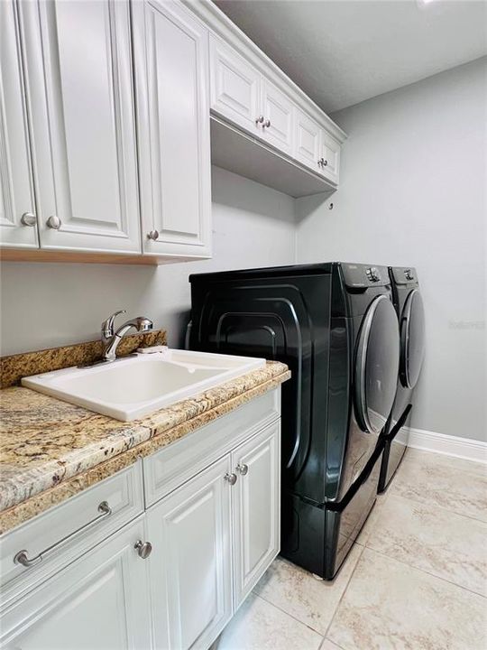 For Rent: $12,000 (5 beds, 4 baths, 4417 Square Feet)