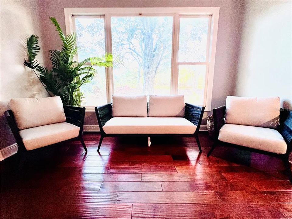 For Rent: $12,000 (5 beds, 4 baths, 4417 Square Feet)