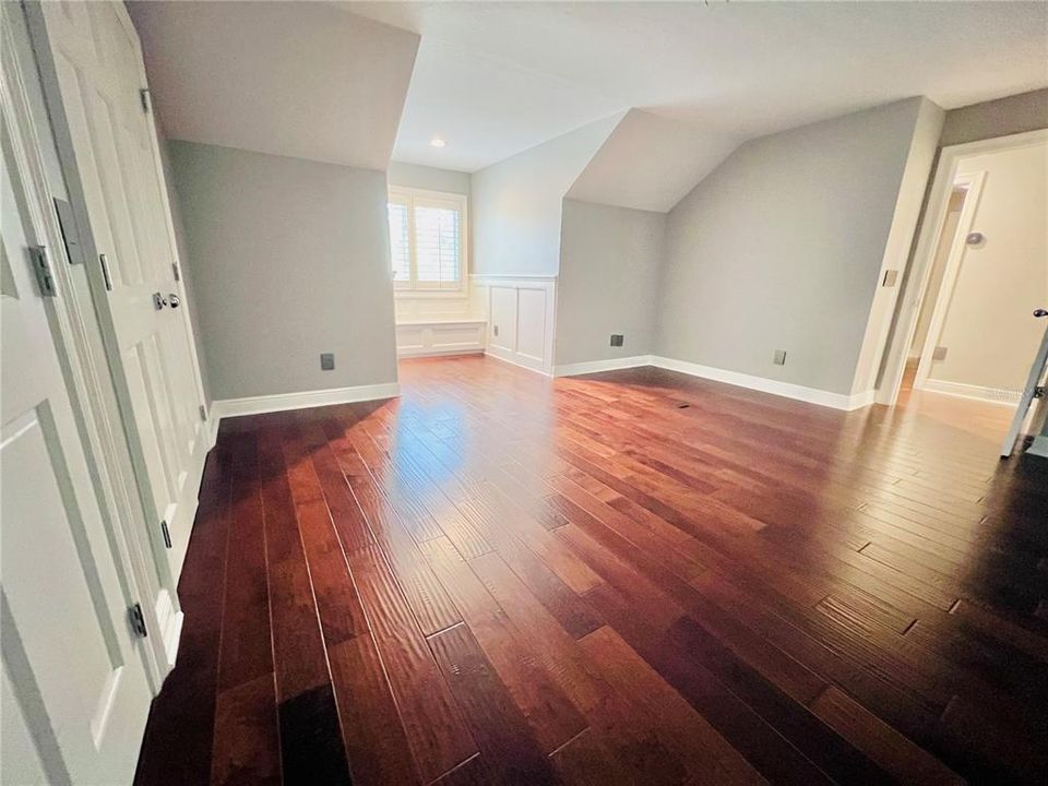 For Rent: $12,000 (5 beds, 4 baths, 4417 Square Feet)