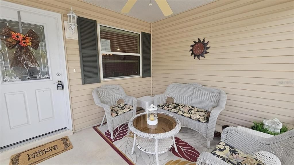 Activo con contrato: $2,275 (2 camas, 2 baños, 1156 Pies cuadrados)