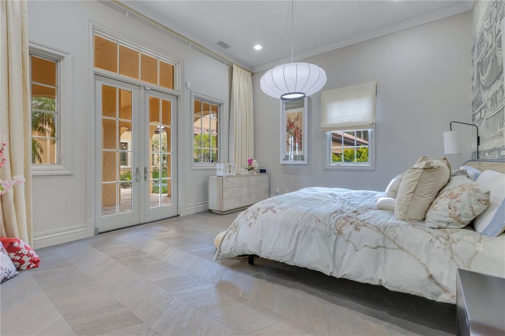 For Sale: $6,799,000 (5 beds, 5 baths, 8443 Square Feet)