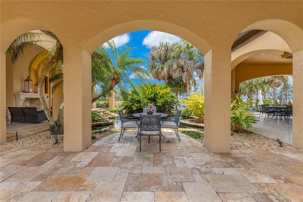 For Sale: $6,799,000 (5 beds, 5 baths, 8443 Square Feet)