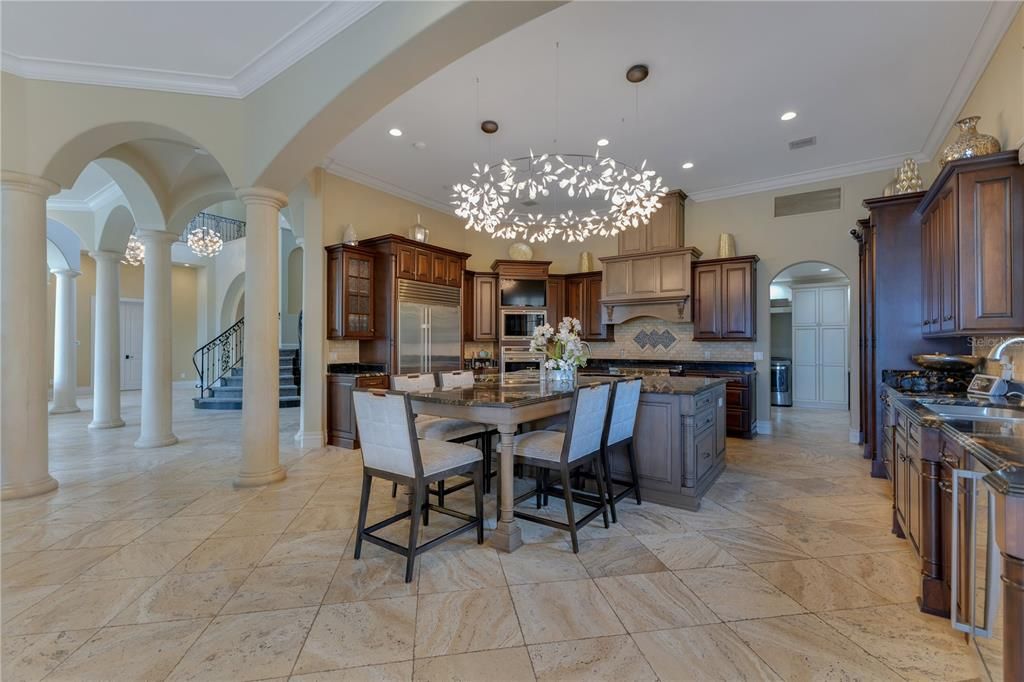 For Sale: $6,799,000 (5 beds, 5 baths, 8443 Square Feet)