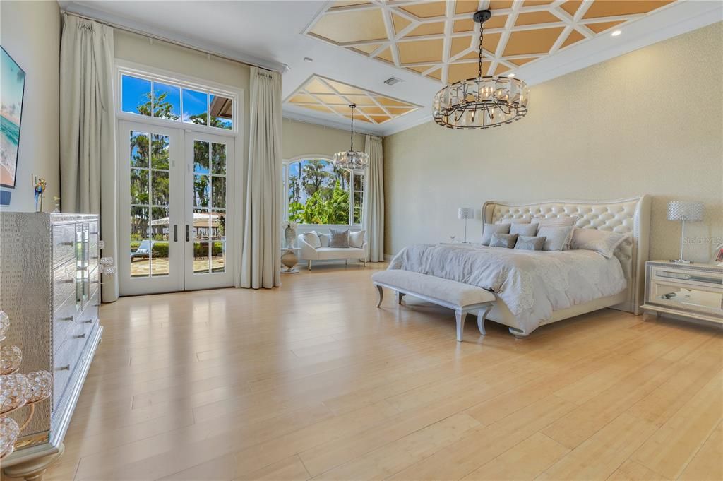 For Sale: $6,799,000 (5 beds, 5 baths, 8443 Square Feet)