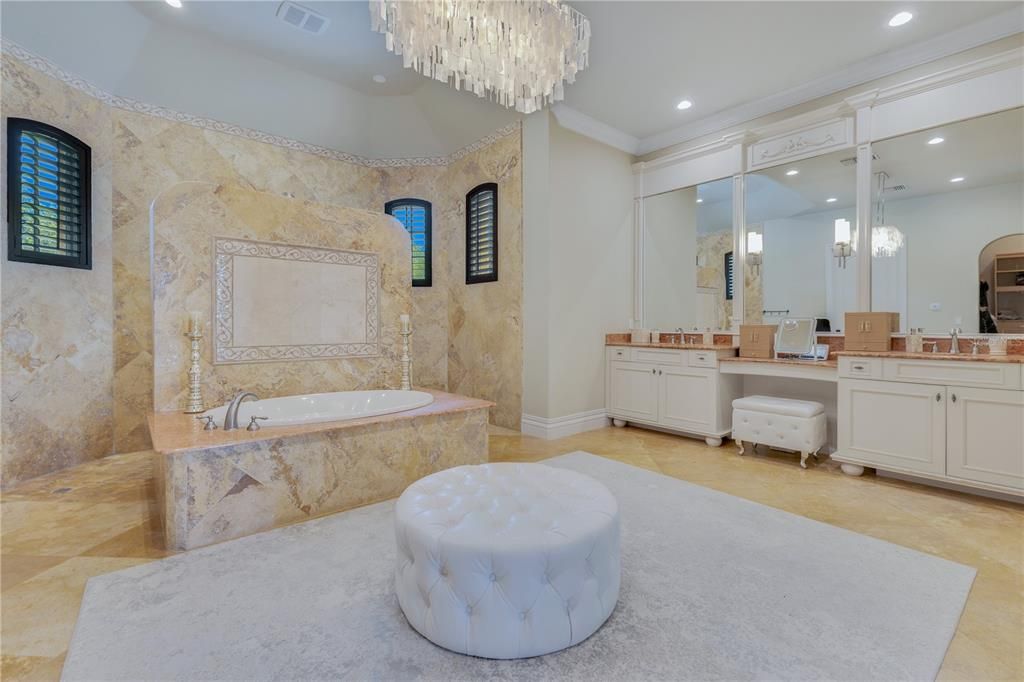 For Sale: $6,799,000 (5 beds, 5 baths, 8443 Square Feet)